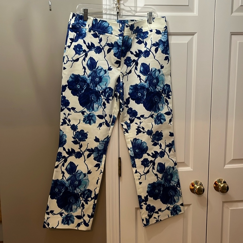 Gorgeous Tory Burch floral pant